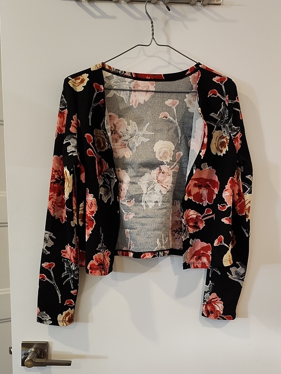 SHEIN Sweaters - P2P 19"  Black Floral Open-Front Top with Red and Cream Flowers
